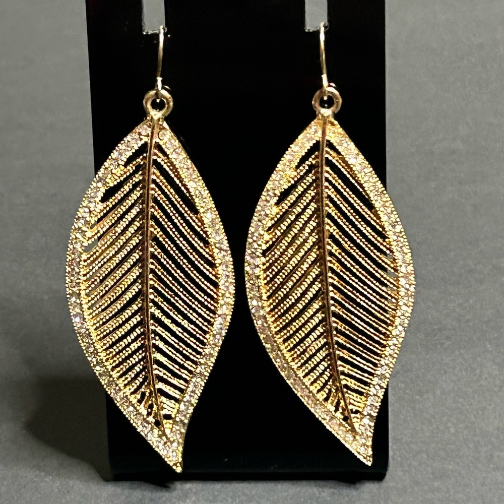 Gold Tone Leaf Dangle Earrings Textured Filigree Boho Statement